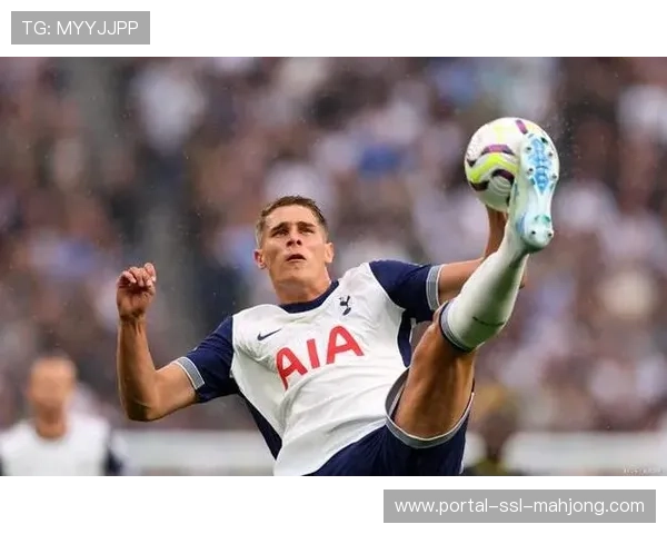 热刺2-2绝平伯恩利，罗梅罗头槌救主